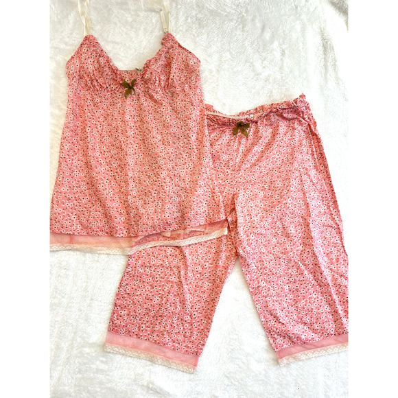 Victoria's Secret Other - Victorias Secret Y2K Pajama Set Sz M Pink Ditsy Floral Babydoll Tank Capri Pant